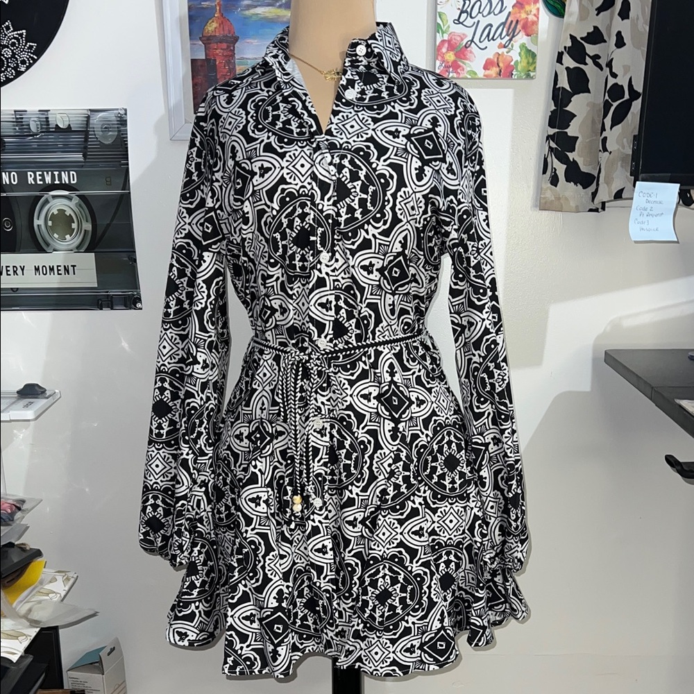 Black & White Printed Long-Sleeve Shirt Dress with Tie Waist